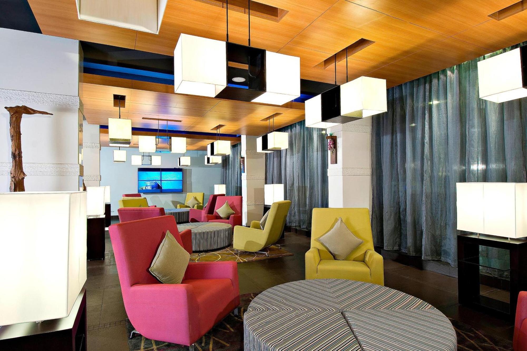 Hotel Aloft Bengaluru Whitefield Exterior foto